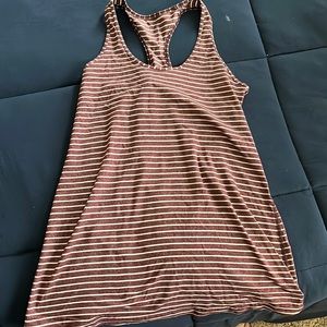 Lululemon size 10 tank